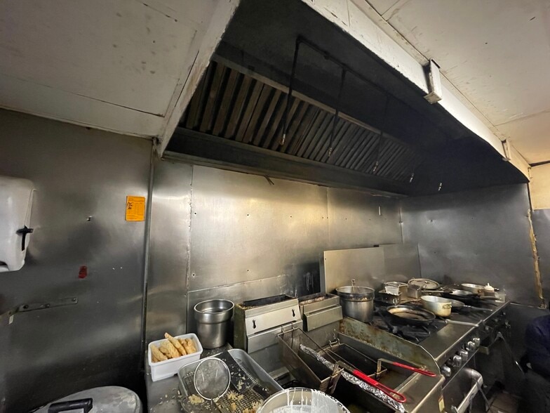 More Photos Of 5432 Walnut St, Pittsburgh Restaurant For Lease