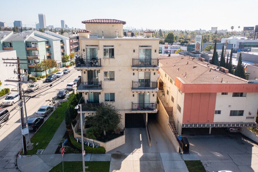 More Photos Of 8520 Whitworth Dr, Los Angeles Apartments For Sale