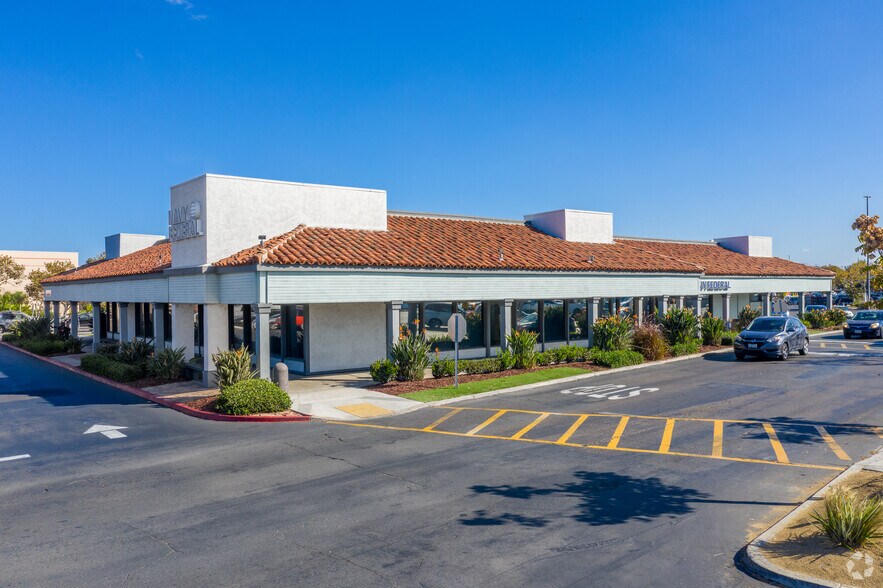 More Photos Of 525-695 Saturn Blvd, San Diego Unknown For Lease