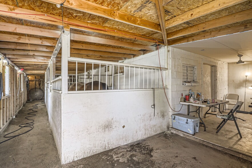 More Photos Of 8690 Verbena St, Commerce City Warehouse For Sale