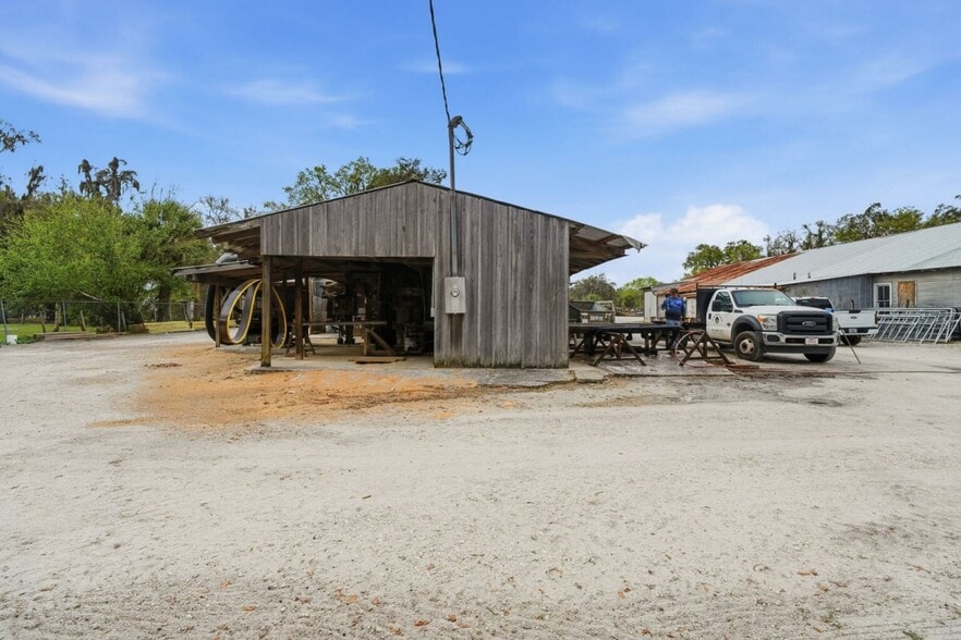 More Photos Of 210 E 5th St, Apopka Industrial For Sale