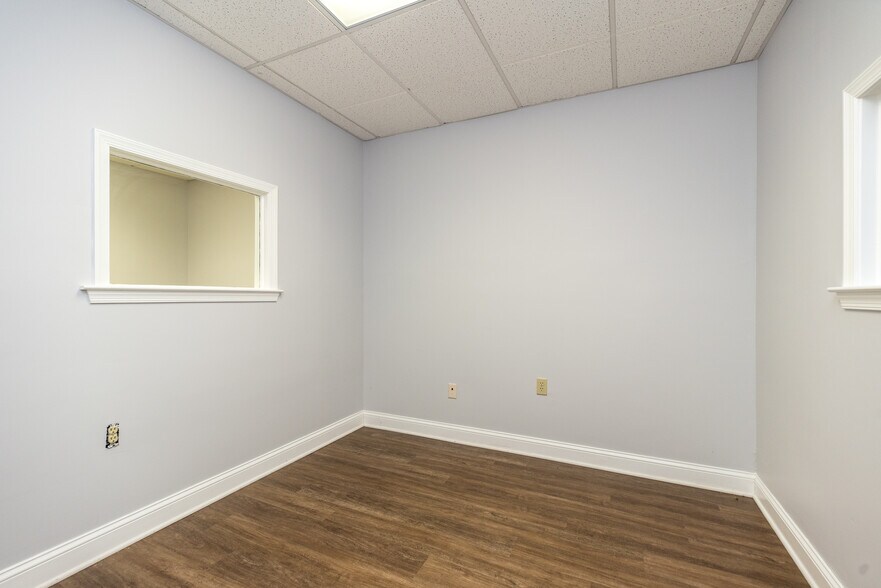 More Photos Of 600 E Main St, Lansdale Office Residential For Sale