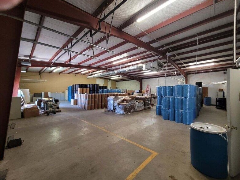 More Photos Of 3500 Dime Cir, Austin Warehouse For Lease