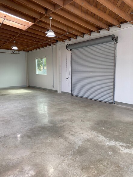 More Photos Of 1945 Placentia Ave, Costa Mesa Light Manufacturing For Lease