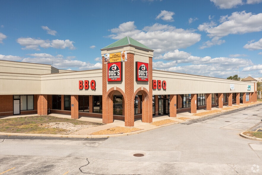 More Photos Of 19031 Old Lagrange Rd, Mokena Unknown For Lease