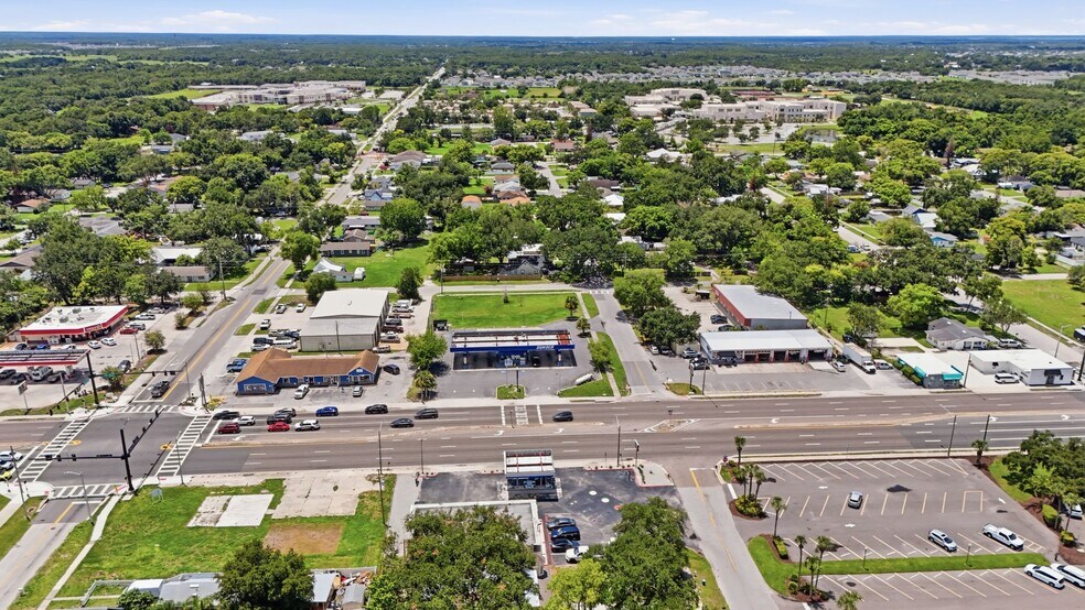 More Photos Of 718 13th St, Saint Cloud Convenience Store For Sale