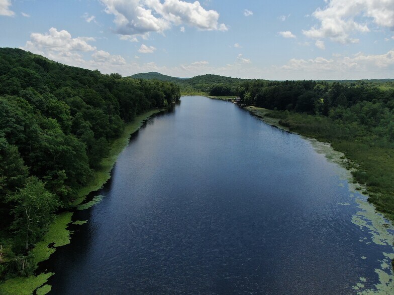 More Photos Of 201 Swartekill Rd, Highland Specialty For Lease