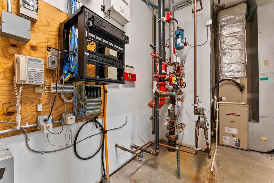 More Photos Of 1443 Granger Dr, Davison Medical For Lease