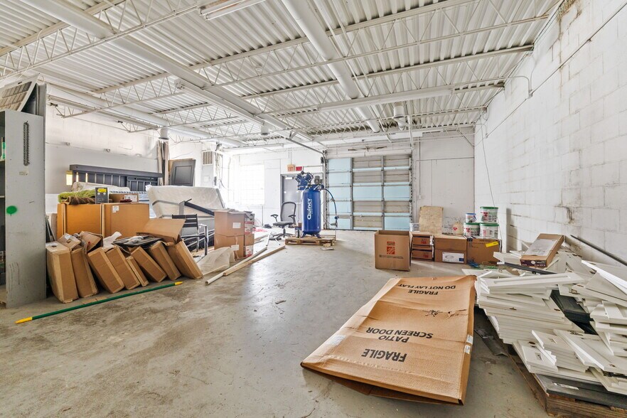 More Photos Of 437 Holtzman Ave, Columbus Warehouse For Sale