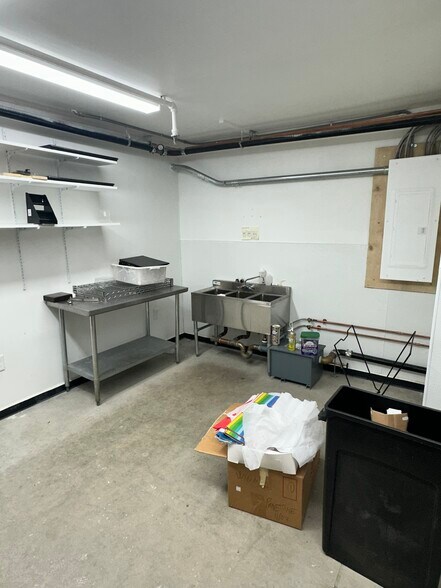 More Photos Of 4254 Main St, Philadelphia Storefront For Lease