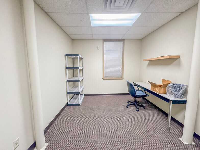 More Photos Of 2628 Central Ave NE, Minneapolis General Retail For Sale