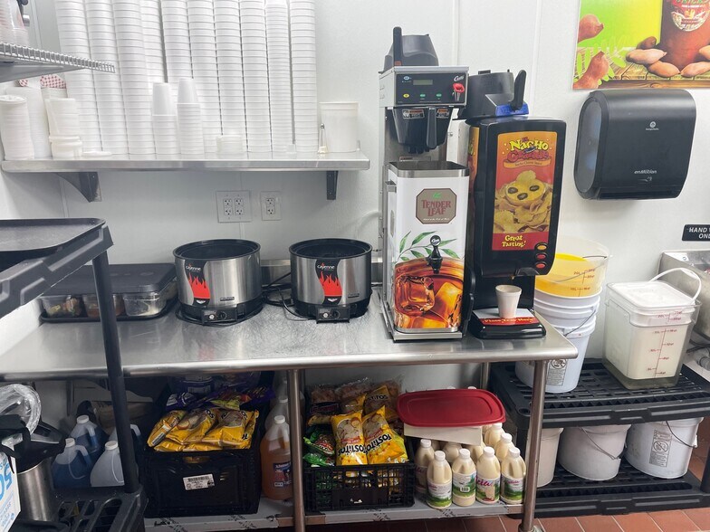 More Photos Of 313 FM 1103, Cibolo Freestanding For Lease