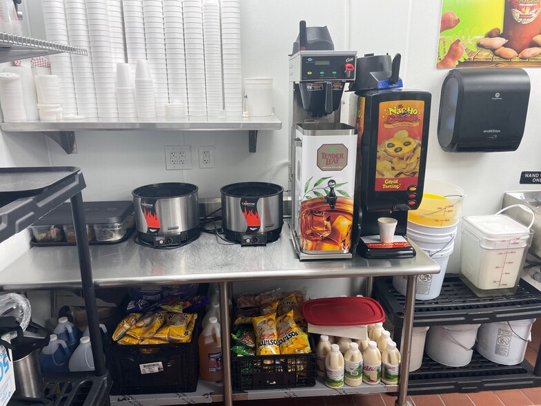 More Photos Of 313 FM 1103, Cibolo Freestanding For Lease