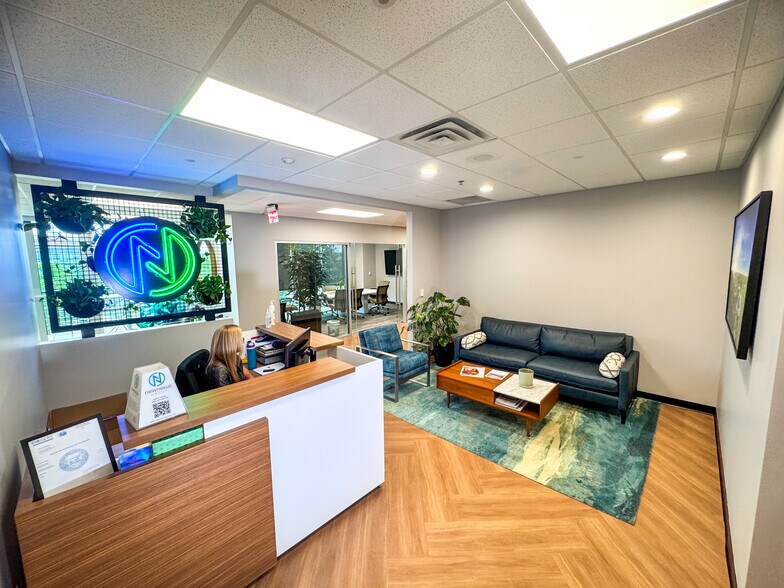 More Photos Of 3350 Pinnacle Hills Pky, Rogers Office For Sale