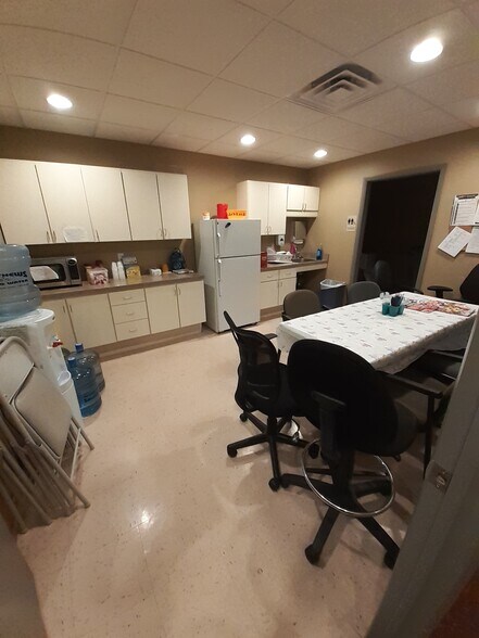 More Photos Of 3151 Columbia Blvd, Bloomsburg Medical For Lease