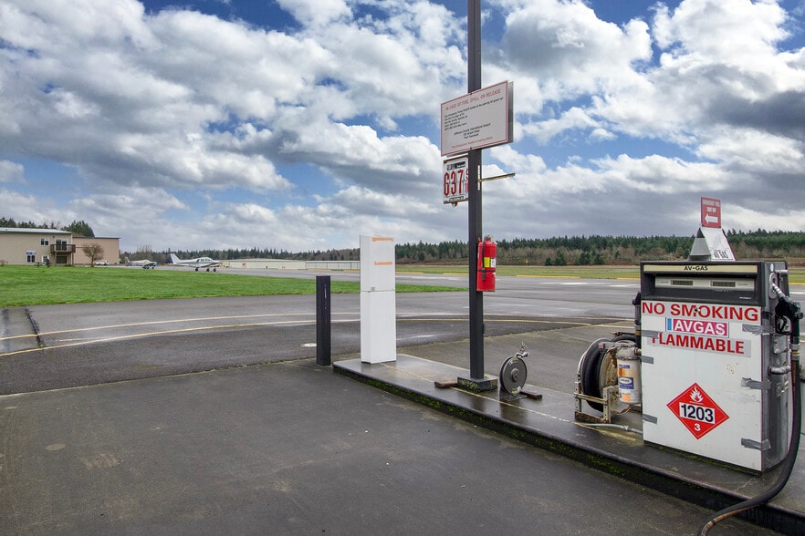 More Photos Of 191 Airport Rd, Port Townsend Airplane Hangar For Sale