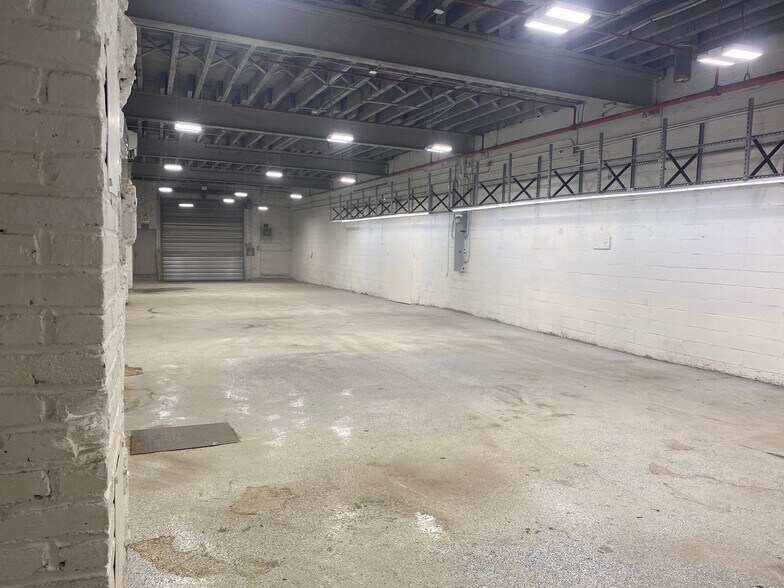 More Photos Of 180 Morgan Ave, Brooklyn Warehouse For Lease