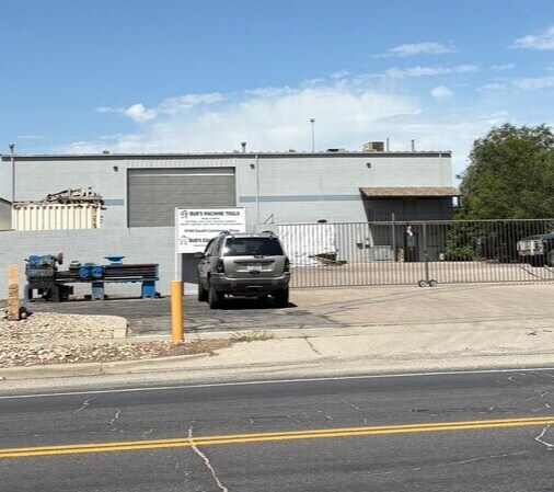 Primary Photo Of 4106-4112 S Commerce Dr, Murray Manufacturing For Lease