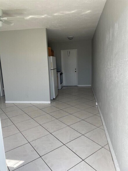 More Photos Of 711 SW 10th St, Dania Beach Apartments For Sale