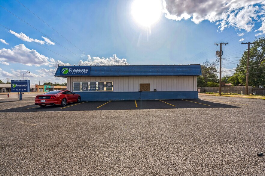 More Photos Of 2406 34th St, Lubbock Office For Sale