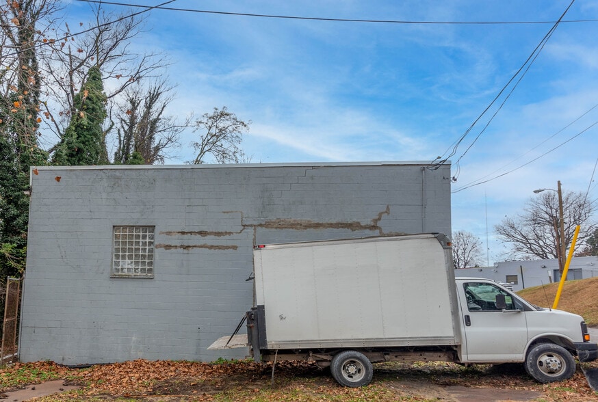 More Photos Of 1401 Clipper Heights, Baltimore Warehouse For Sale