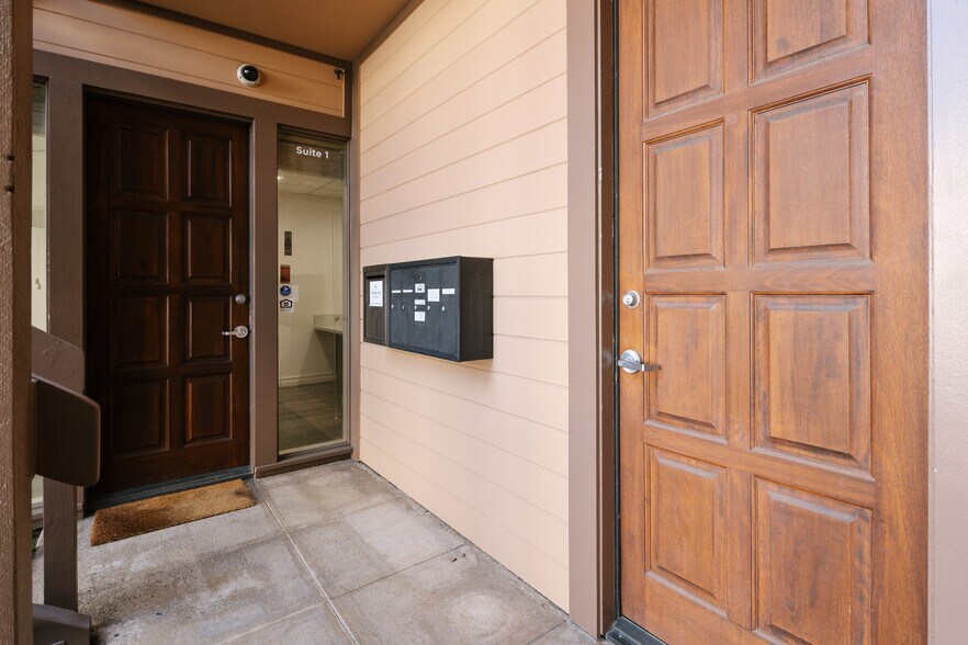 More Photos Of 2505 Canada Blvd, Glendale Office For Sale