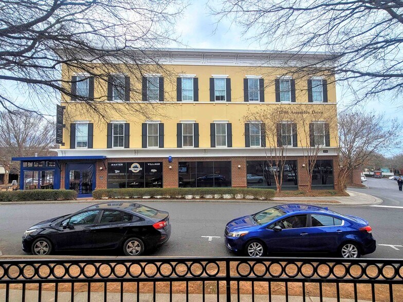 More Photos Of 1096 Assembly Dr, Fort Mill Office For Lease