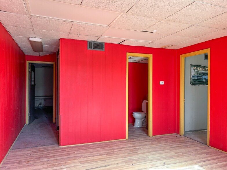 More Photos Of 6275 Highway 85, Riverdale Unknown For Lease