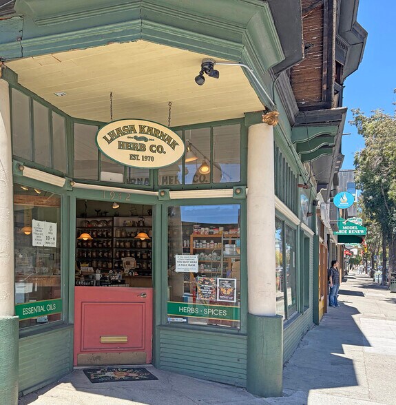 More Photos Of 2050 Berkeley Way, Berkeley Freestanding For Lease