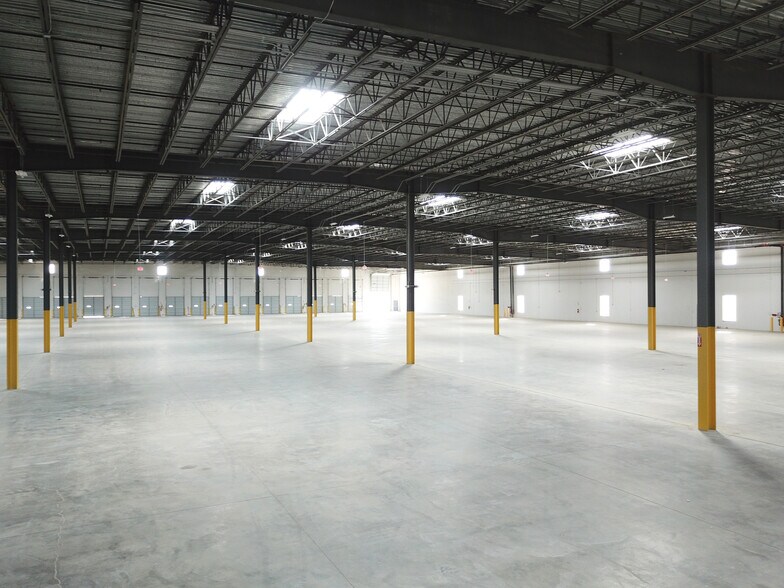 More Photos Of 14609 Atlanta Dr, Laredo Warehouse For Lease