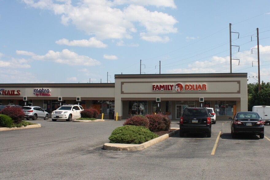 More Photos Of 1500 Garrett Rd, Upper Darby Township Unknown For Lease