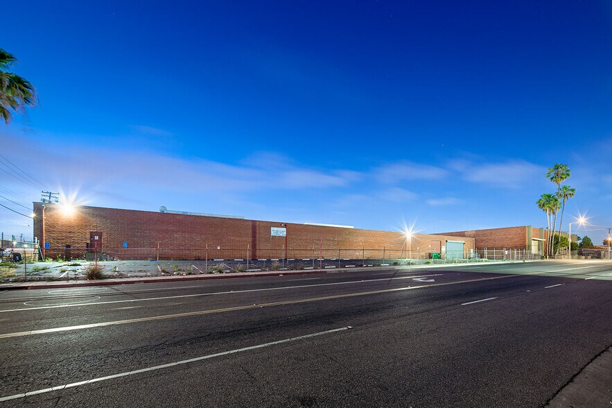 More Photos Of 15000 S Broadway, Gardena Warehouse For Sale