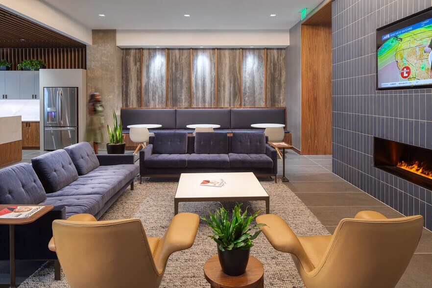 More Photos Of 215 S State St, Salt Lake City Office For Lease