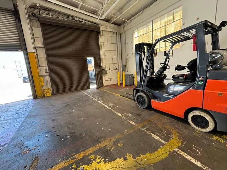 More Photos Of 3850 Santa Fe Ave, Vernon Manufacturing For Lease