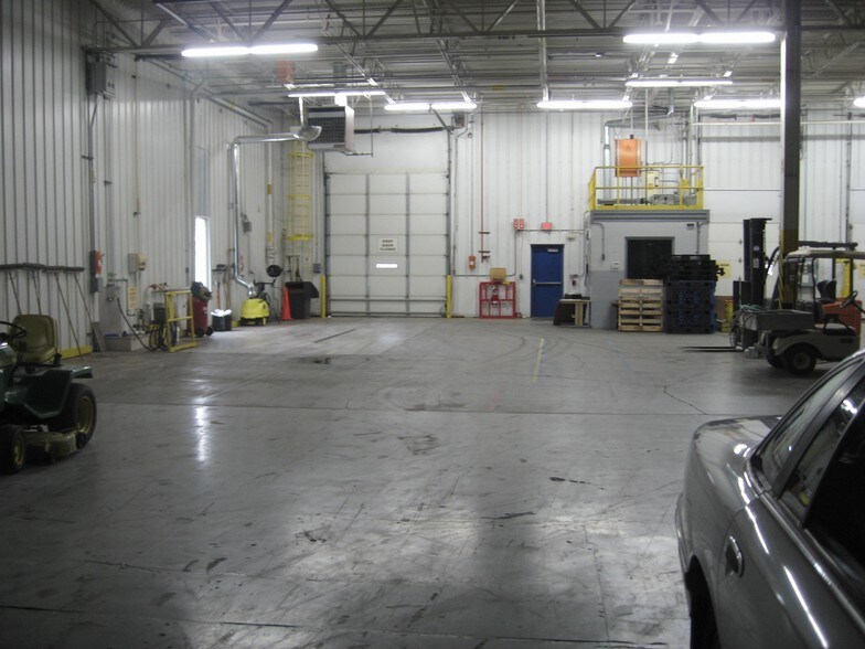 More Photos Of 181 N Mecca St, Cortland Manufacturing For Lease