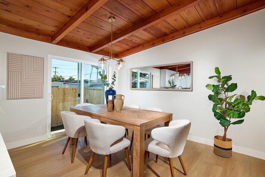 More Photos Of 735 Pine Ave, Carlsbad Multifamily For Sale