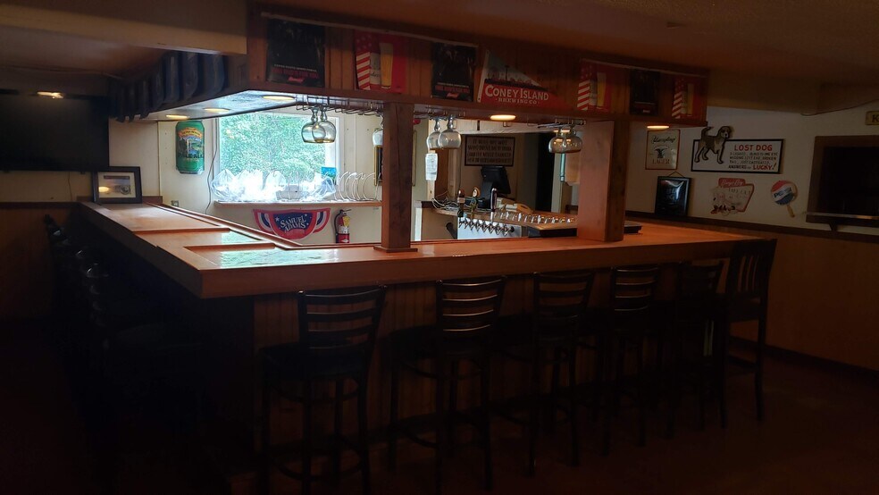 More Photos Of 3746 Mount Pleasant Rd, Sherrills Ford Restaurant For Lease