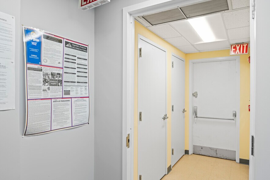 More Photos Of 7210 Old Keene Mill Rd, Springfield Medical For Lease