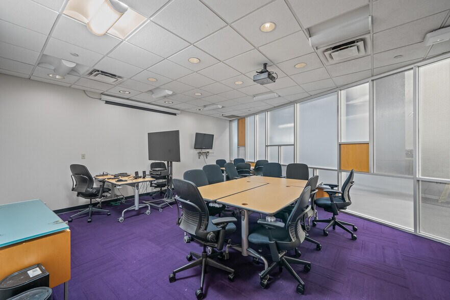 More Photos Of 4320 Huron Ave, Lubbock Office For Sale