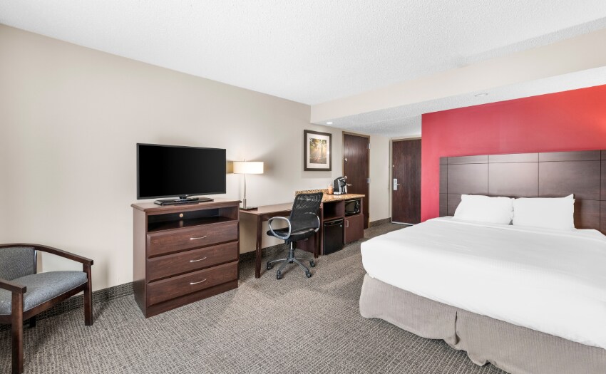 More Photos Of 265 33rd Ave, Columbus Hotel For Sale