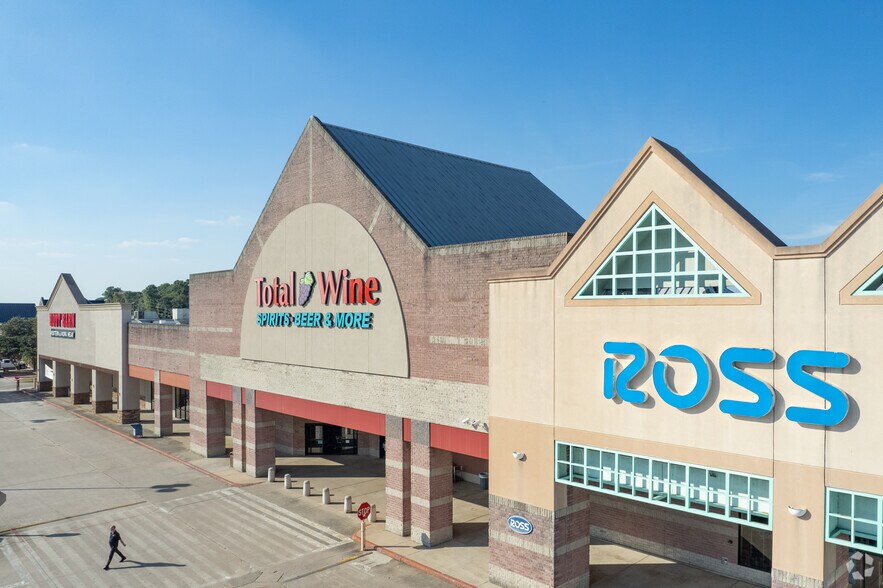 More Photos Of 9715-9785 E FM-1960 By pass, Humble Unknown For Lease