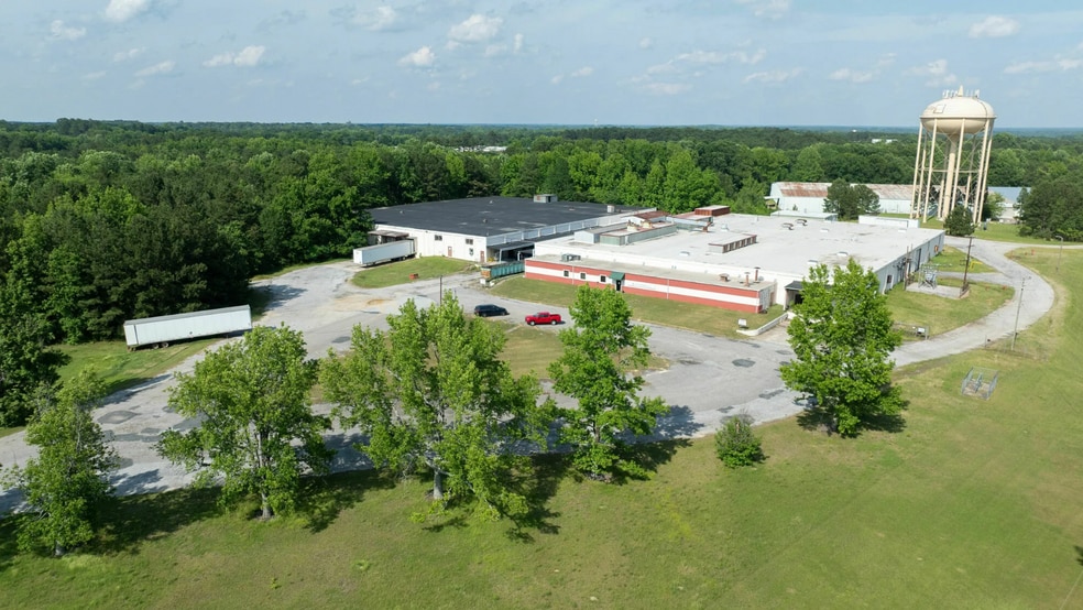 More Photos Of 584 Highway 28 S, Abbeville Warehouse For Lease