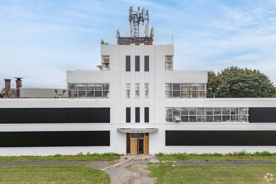 More Photos Of 203 Eggert Rd, Buffalo Warehouse For Sale