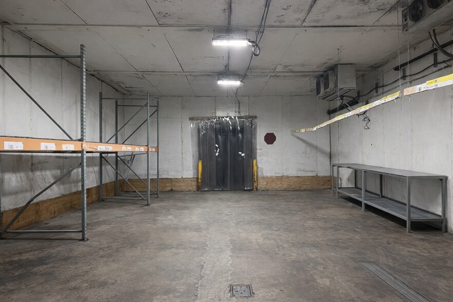 More Photos Of 432 N Royal St, Jackson Warehouse For Lease
