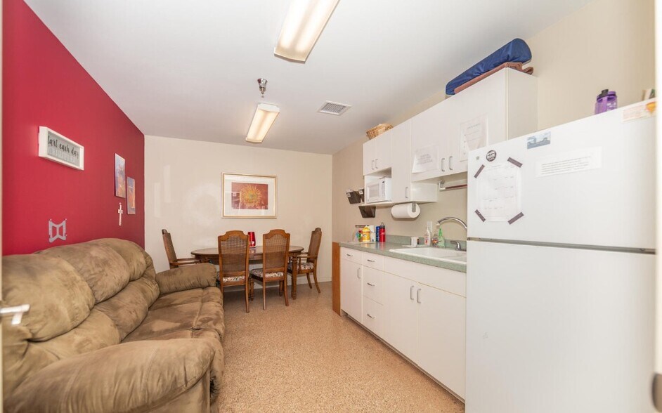 More Photos Of 415 S Main St, Cottonwood Storefront Retail Office For Sale