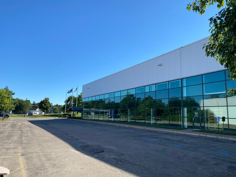 More Photos Of 100 Harbor Dr, Charlevoix Manufacturing For Lease