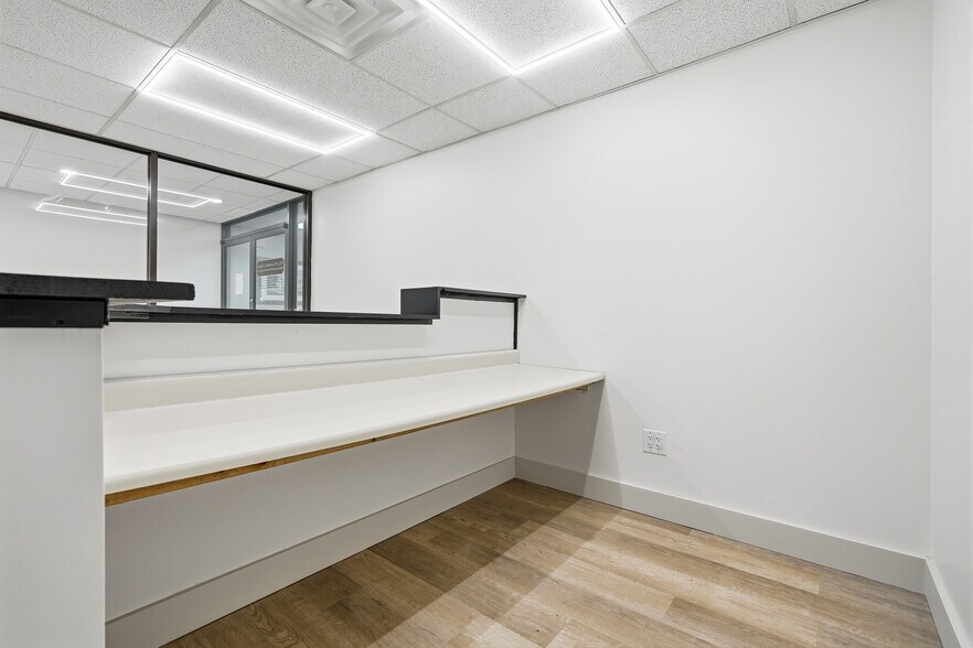 More Photos Of 1130 Hooper Ave, Toms River Office For Lease