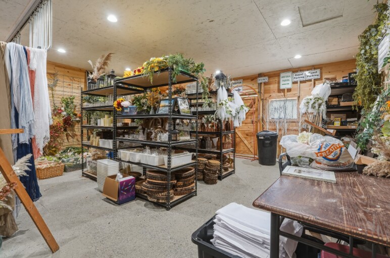 More Photos Of 1713 165th St, Manchester Specialty For Sale