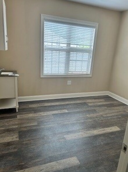 More Photos Of 910 Dannon View, Atlanta Medical For Sale