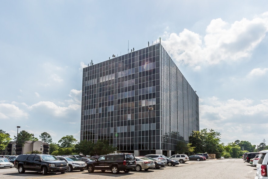 More Photos Of 1501 N University Ave, Little Rock Office For Lease